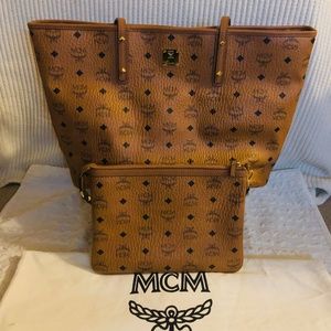 MCM Anya Logo Print Medium Shopper Tote